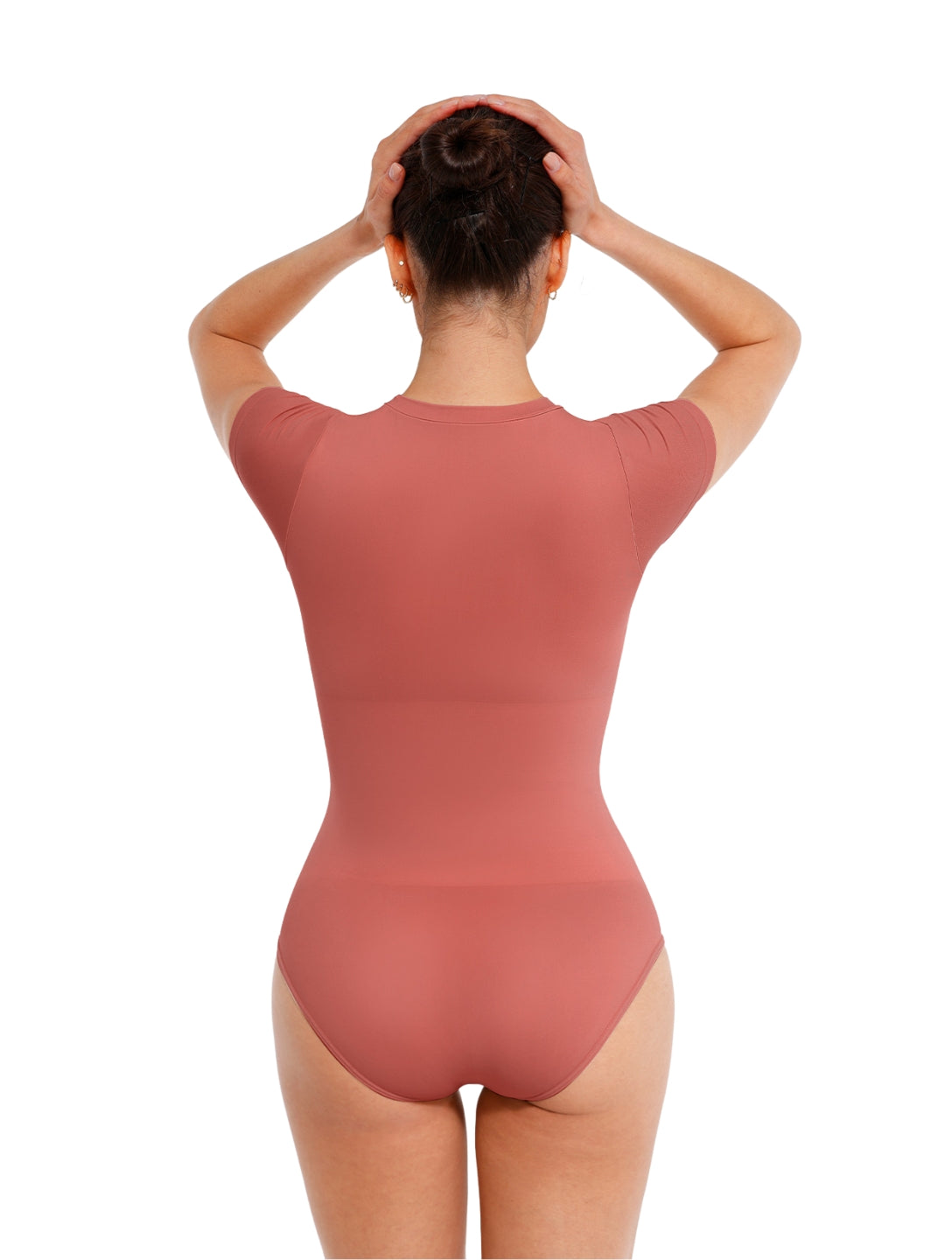 Body justo com camiseta