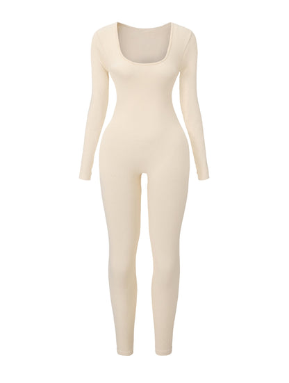 Macacão canelado com decote quadrado