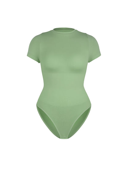 Body justo com camiseta