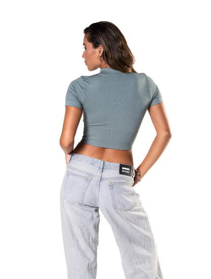 Top curto sem costura com zíper frontal e manga curta